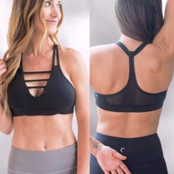 ZYIA Intimates & Sleepwear Zyia Sports Bra Athletic Black Criss